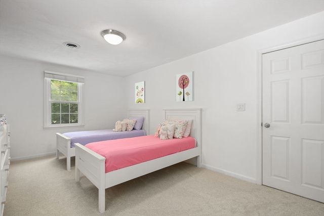 2 Garrison Ln, Southborough, MA 01772