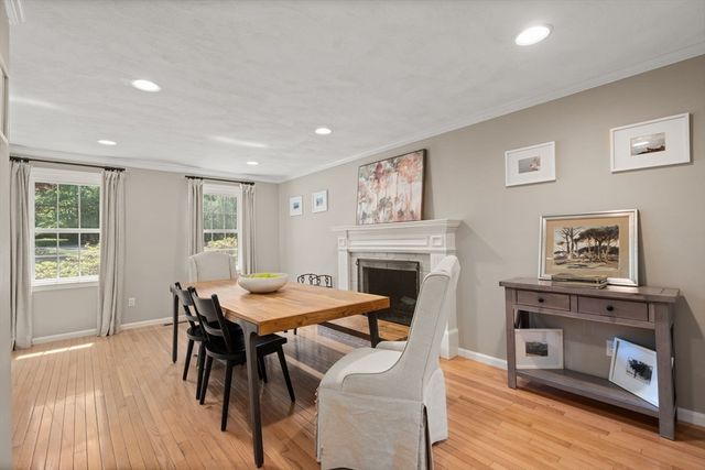 2 Garrison Ln, Southborough, MA 01772