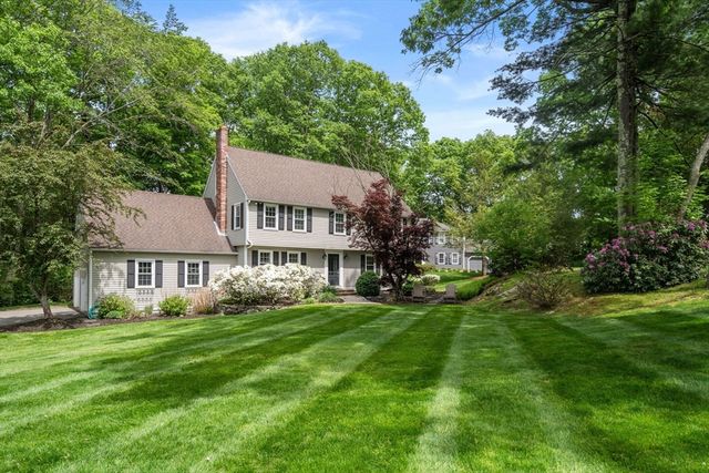 2 Garrison Ln, Southborough, MA 01772