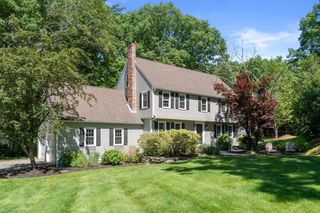 2 Garrison Ln, Southborough, MA 01772