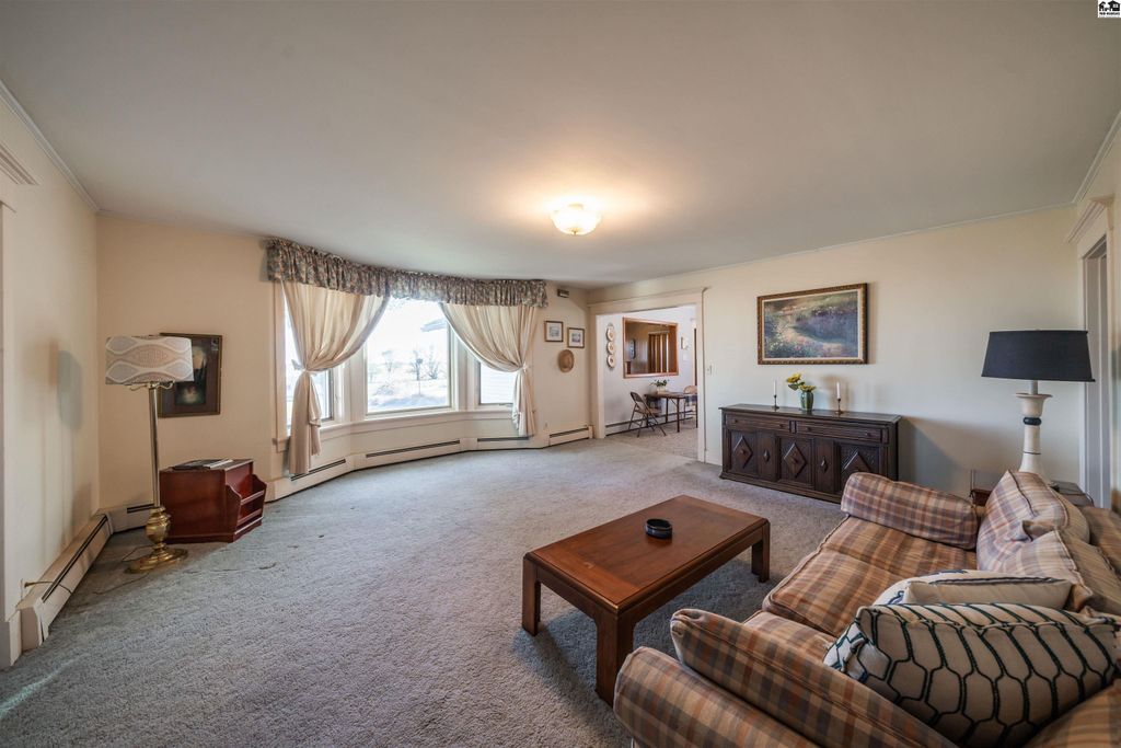 143 SE 140th Ave