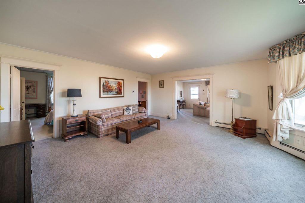 143 SE 140th Ave