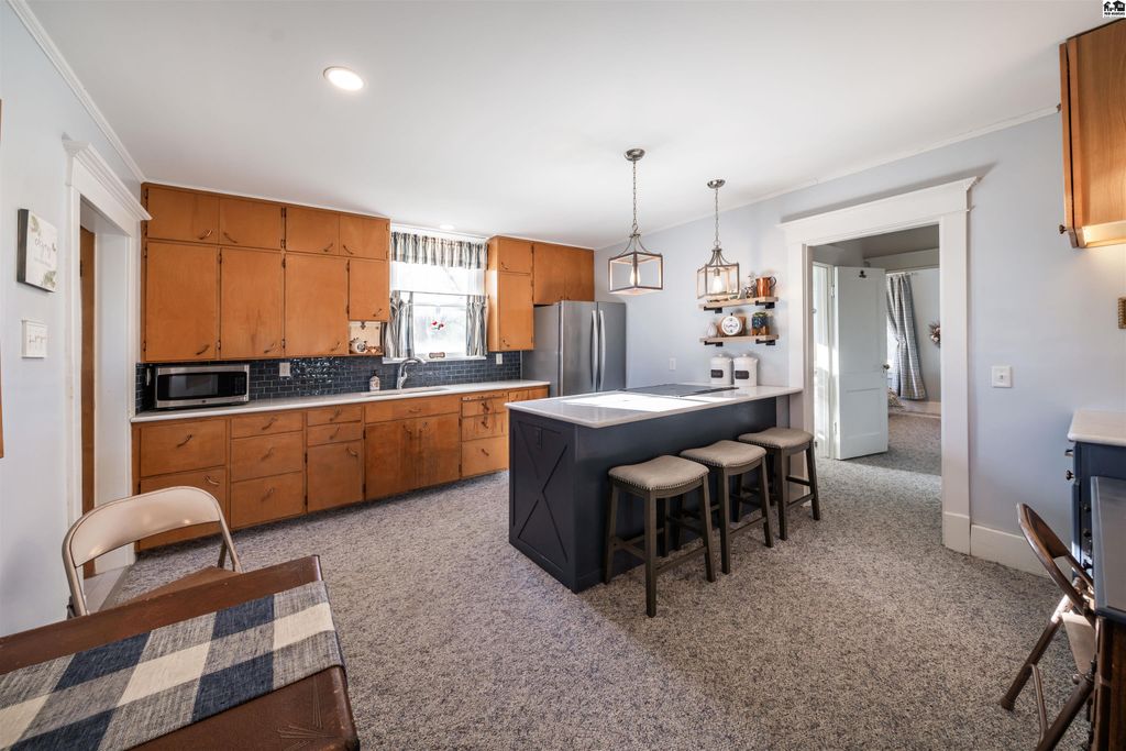143 SE 140th Ave