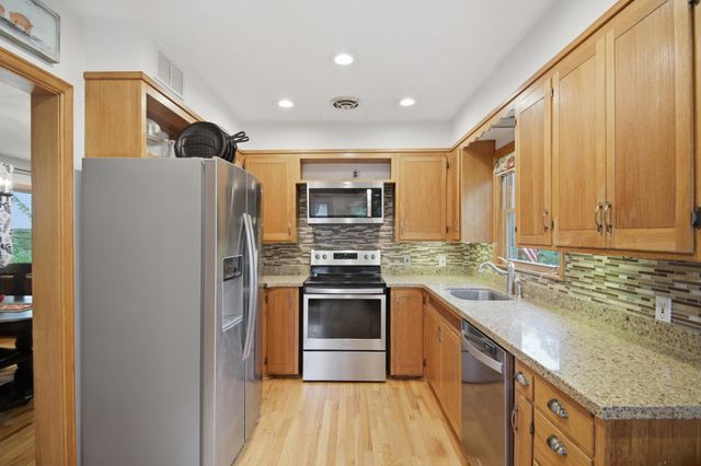 2103 3rd Avenue SW, Austin, MN 55912