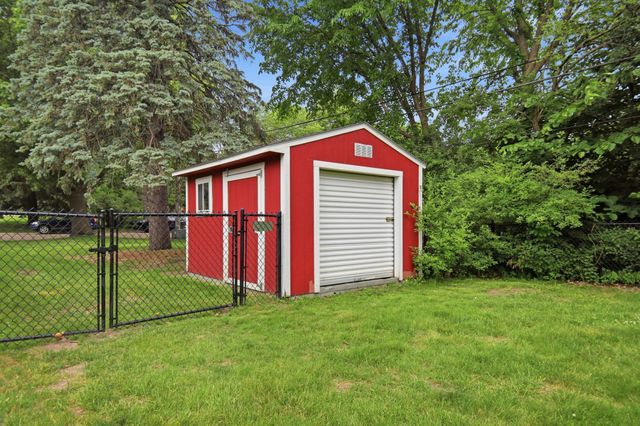 2103 3rd Avenue SW, Austin, MN 55912