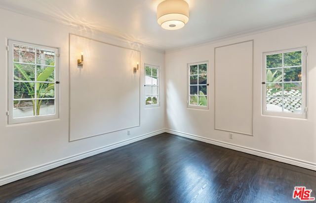 1467 N Kings Road, West Hollywood, CA 90069