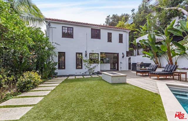 1467 N Kings Road, West Hollywood, CA 90069
