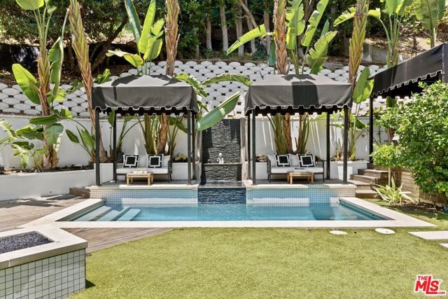 1467 N Kings Road, West Hollywood, CA 90069
