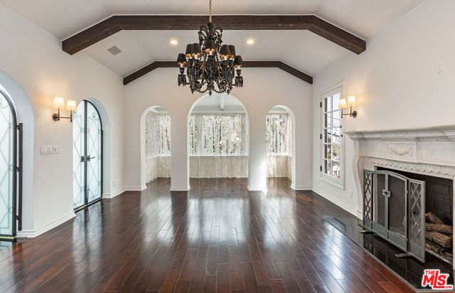 1467 N Kings Road, West Hollywood, CA 90069