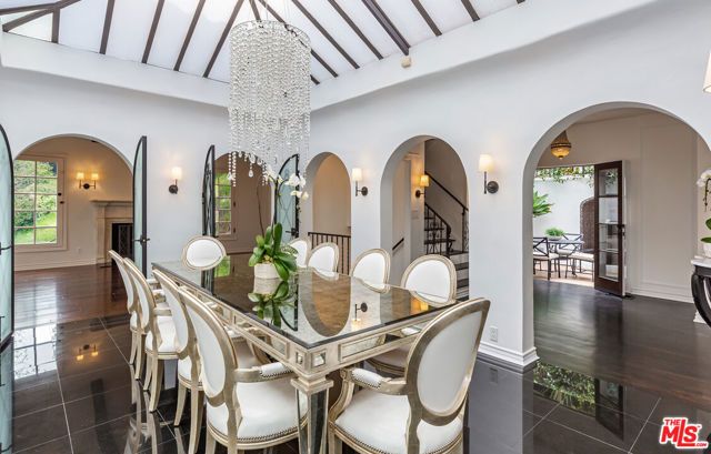 1467 N Kings Road, West Hollywood, CA 90069