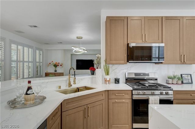 10372 Abisso Drive, Las Vegas, NV 89135