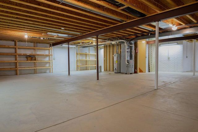 2315 Stoney LANE, Grafton, WI 53024