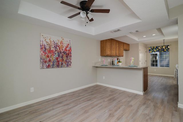 4055 Alex Ln, Carmichael, CA 95608