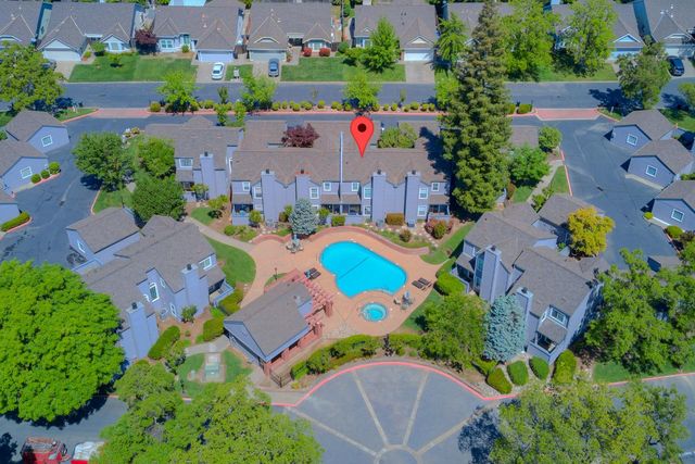 4055 Alex Ln, Carmichael, CA 95608
