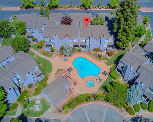 4055 Alex Ln, Carmichael, CA 95608