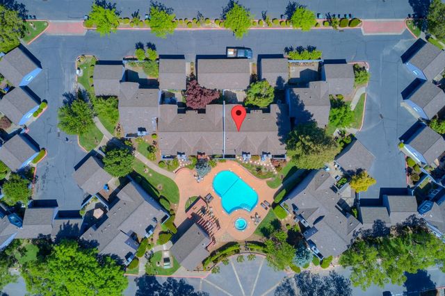 4055 Alex Ln, Carmichael, CA 95608