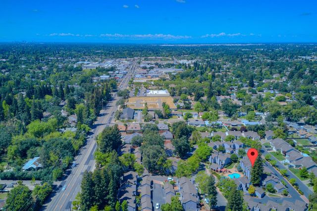 4055 Alex Ln, Carmichael, CA 95608