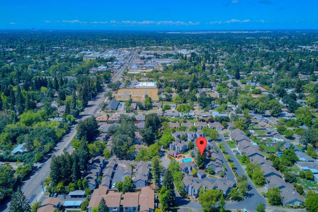 4055 Alex Ln, Carmichael, CA 95608