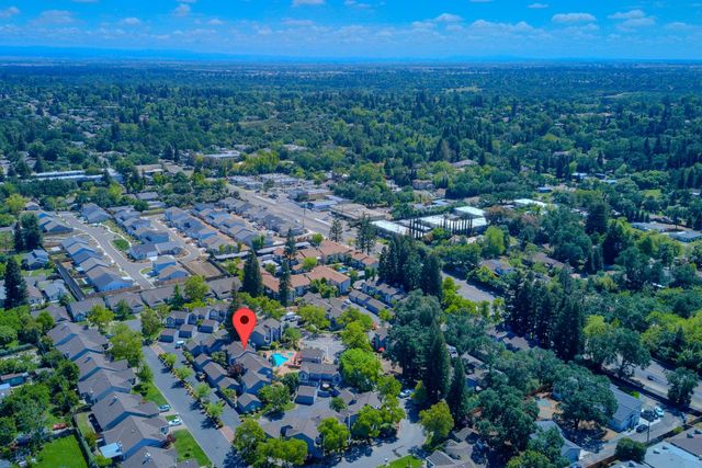 4055 Alex Ln, Carmichael, CA 95608