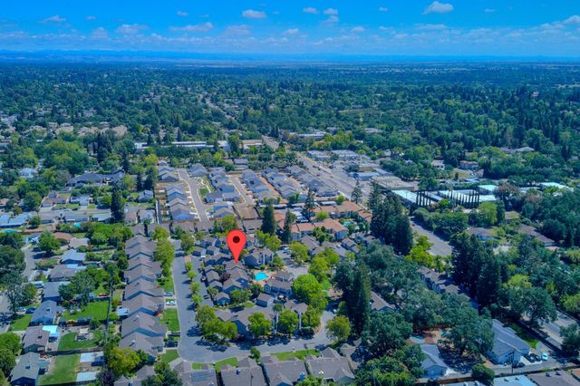 4055 Alex Ln, Carmichael, CA 95608