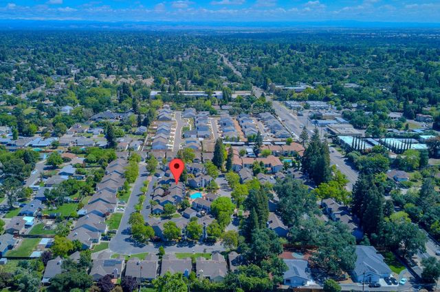 4055 Alex Ln, Carmichael, CA 95608