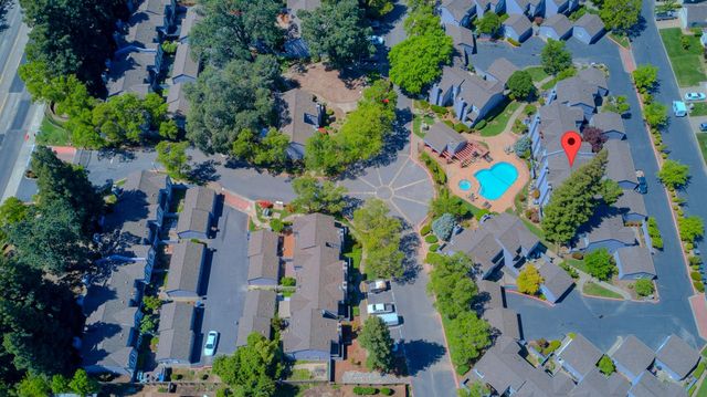 4055 Alex Ln, Carmichael, CA 95608