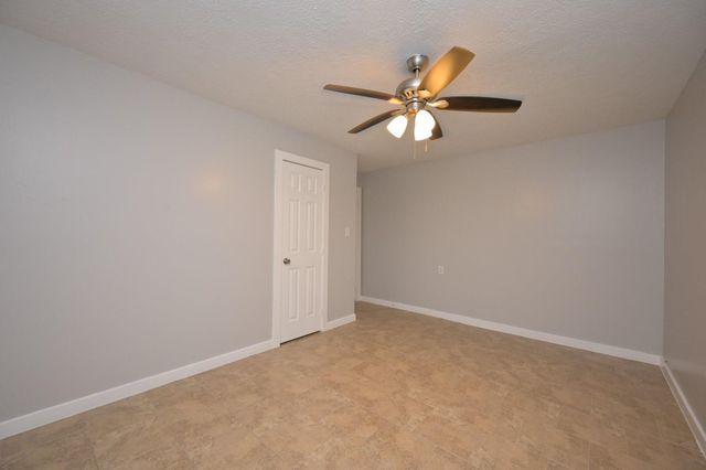 10338 Flaxman Street, Houston, TX 77029