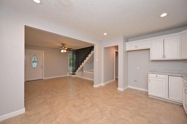 10338 Flaxman Street, Houston, TX 77029