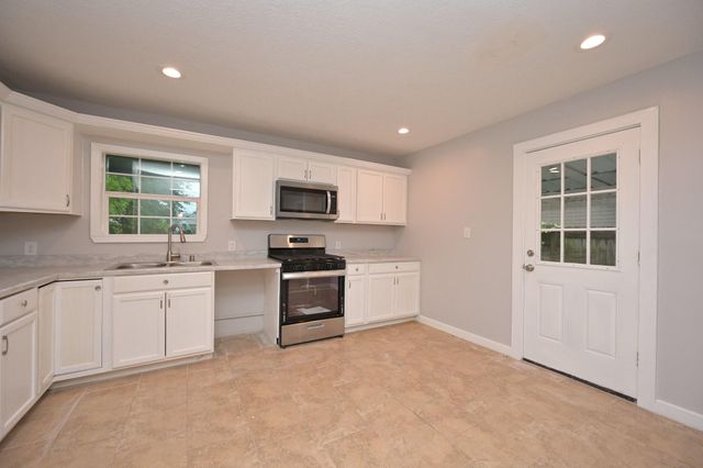 10338 Flaxman Street, Houston, TX 77029