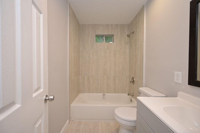 10338 Flaxman Street, Houston, TX 77029