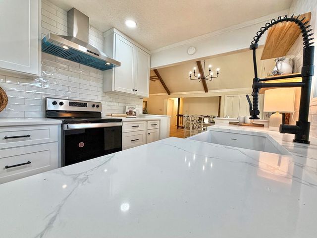 1902 W Brookhaven Circle, Dalton, GA 30720