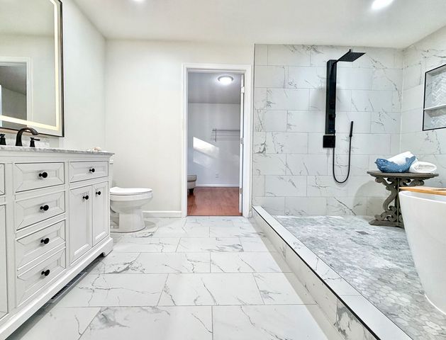 1902 W Brookhaven Circle, Dalton, GA 30720