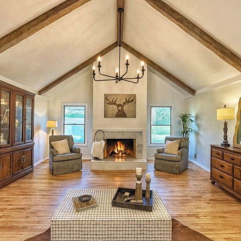 1902 W Brookhaven Circle, Dalton, GA 30720