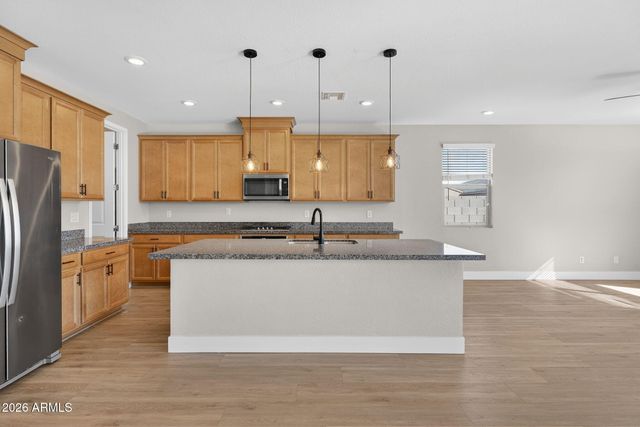 36861 N MOYLE Street, San Tan Valley, AZ 85140