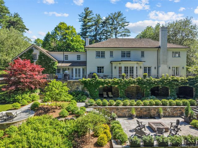 18 Oregon Road, Bedford Corners, NY 10549