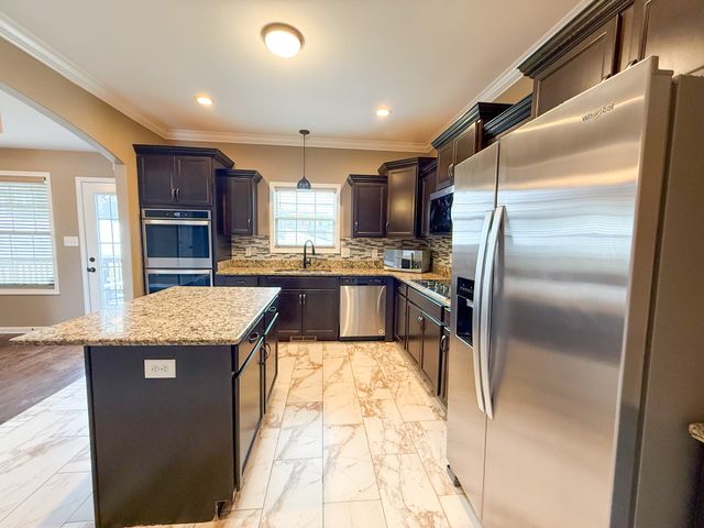 324 Winter Terrace Ln, Clarksville, TN 37040