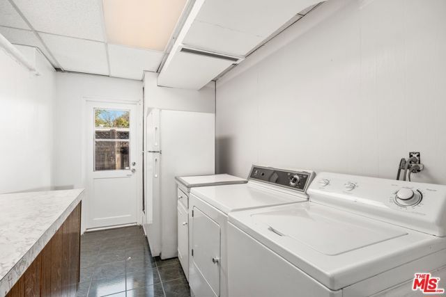 5824 Laramie Avenue, Woodland Hills (los Angeles), CA 91367