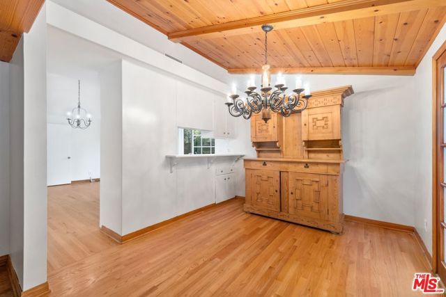 5824 Laramie Avenue, Woodland Hills (los Angeles), CA 91367