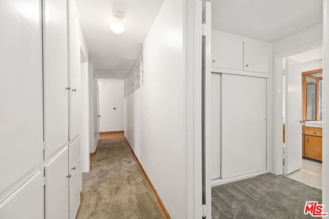 5824 Laramie Avenue, Woodland Hills (los Angeles), CA 91367