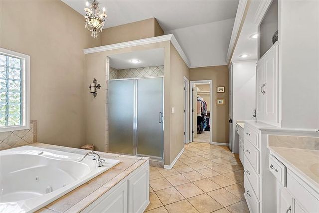5314 W 164th Place, Overland Park, KS 66085
