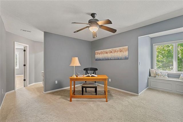 5314 W 164th Place, Overland Park, KS 66085