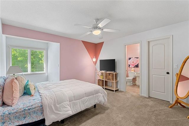 5314 W 164th Place, Overland Park, KS 66085