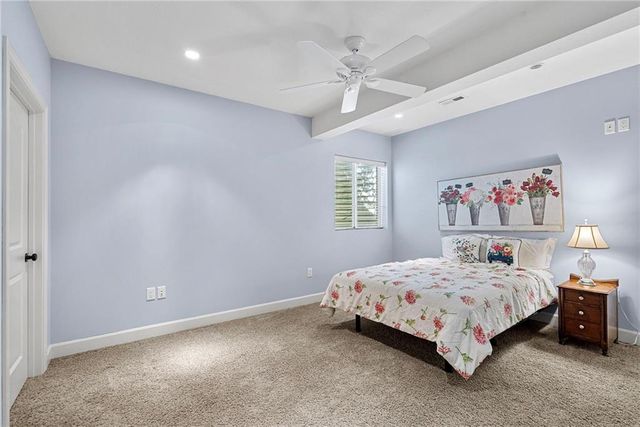 5314 W 164th Place, Overland Park, KS 66085