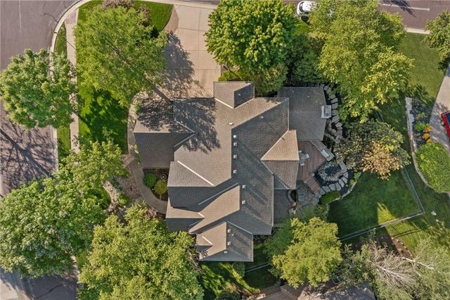 5314 W 164th Place, Overland Park, KS 66085