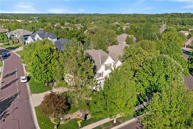 5314 W 164th Place, Overland Park, KS 66085
