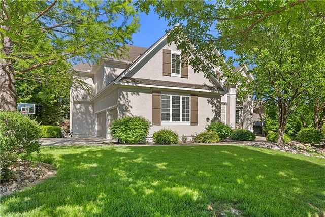 5314 W 164th Place, Overland Park, KS 66085