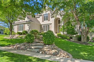 5314 W 164th Place, Overland Park, KS 66085