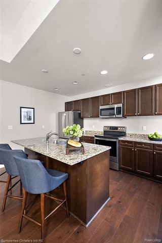 1 Park Avenue 1502, Detroit, MI 48226