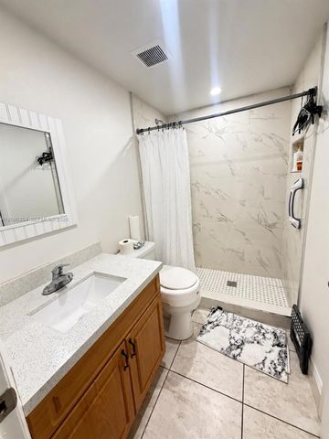 10975 SW 107th Street 313, Miami, FL 33176