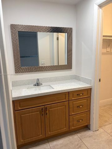 10975 SW 107th Street 313, Miami, FL 33176